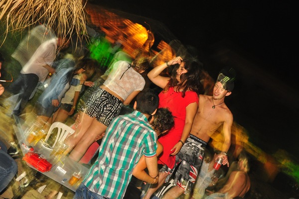 Zoo Beach Party 